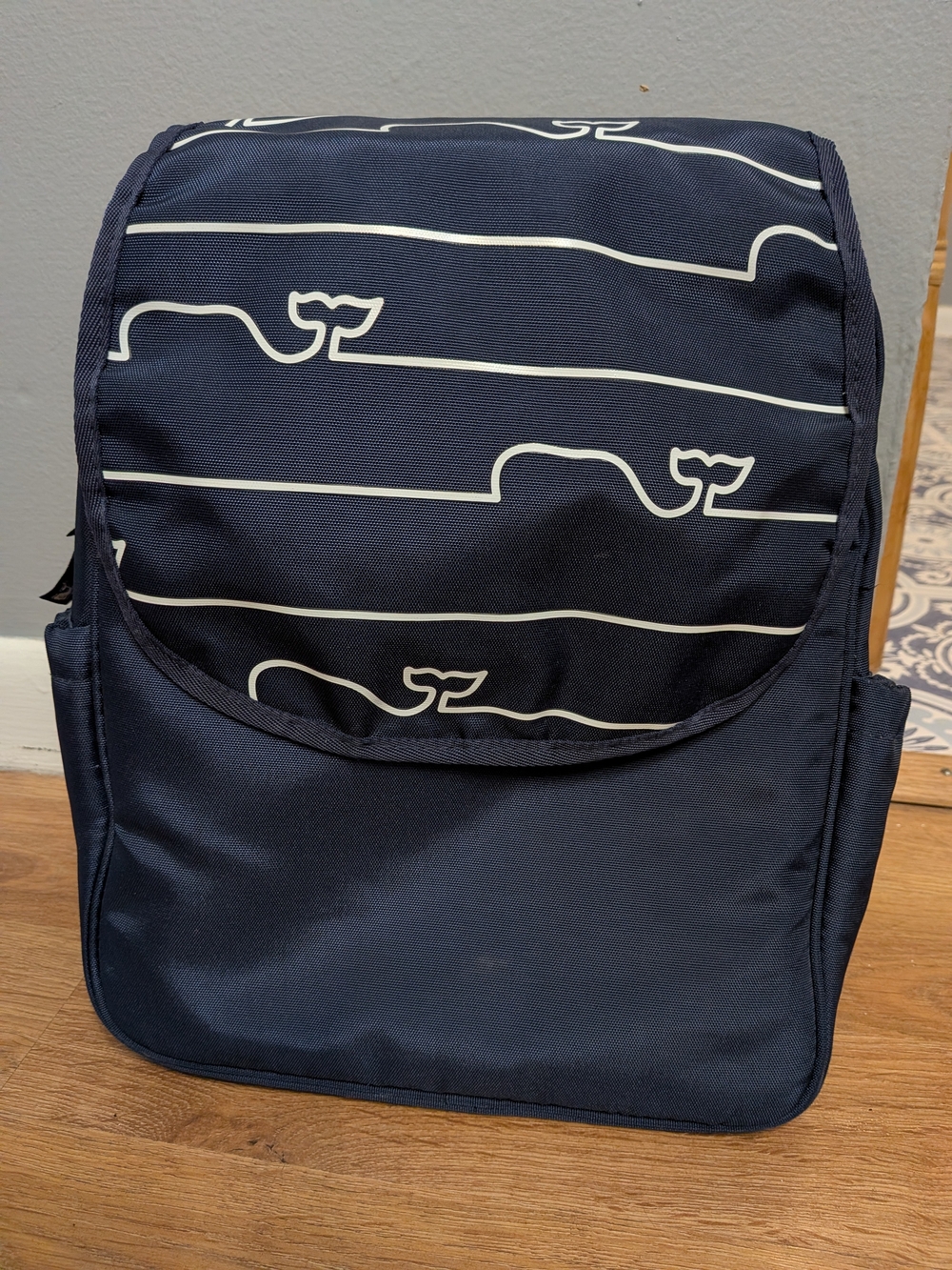 VINEYARD VINES INSULATED BACKPAK COOLER Classic Navy Whale-Print 🐋🐋🐋